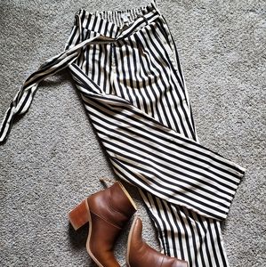 Amuse Society Women's Striped Paperbag Pants / Small (Boots Sold Separately)